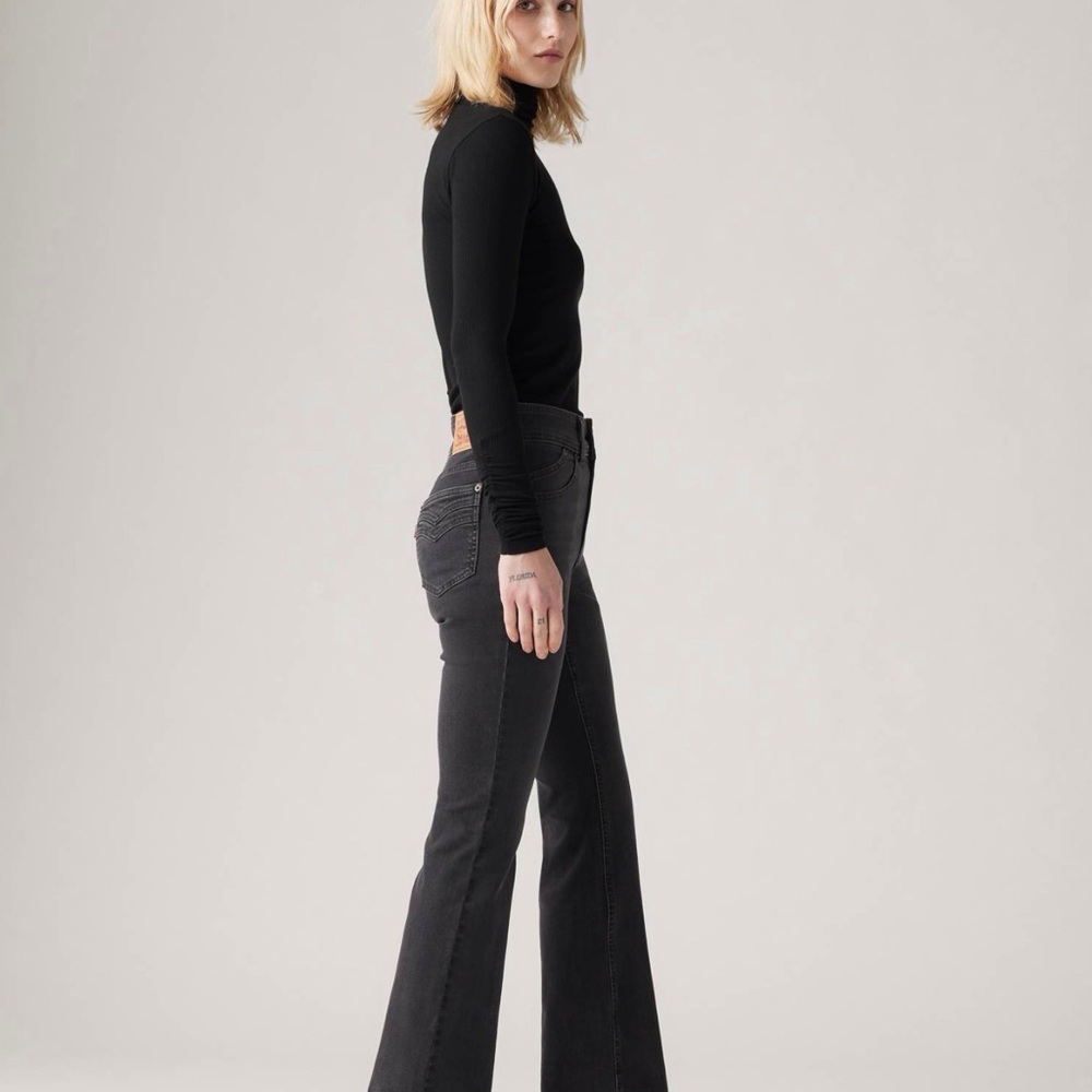 Levi's Charcoal Flare Women's Jeans